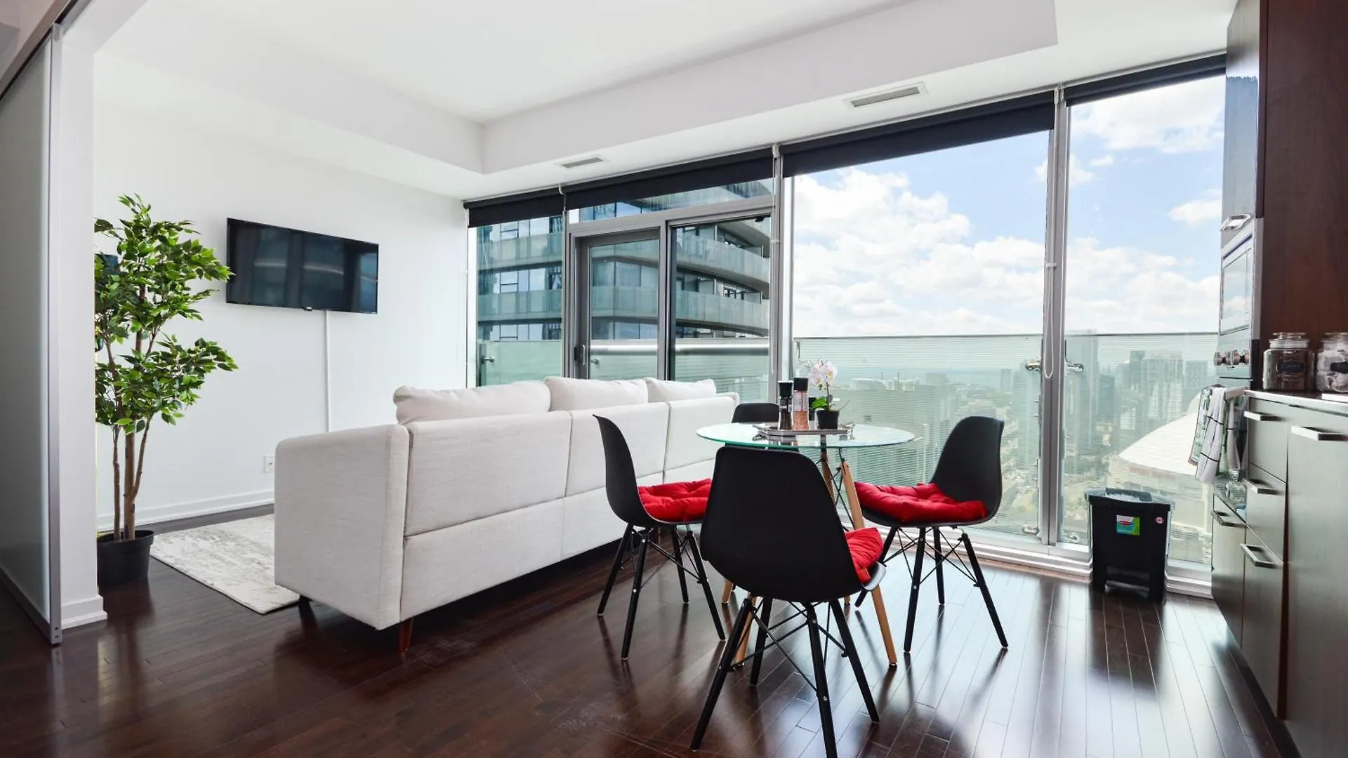Downtown Toronto Condo Near Cn Tower, Scotiabank Arena, Rogers Centre, Union Station דירה