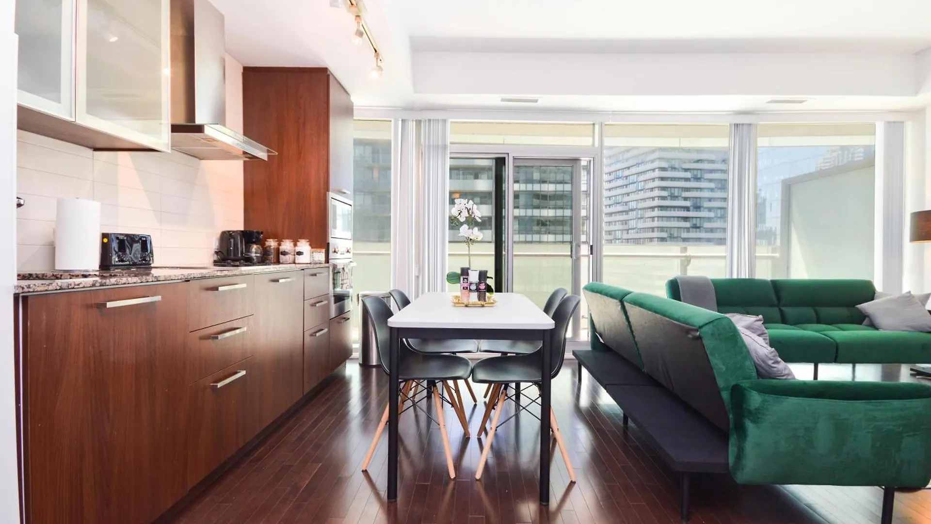 דירה Downtown Toronto Condo Near Cn Tower, Scotiabank Arena, Rogers Centre, Union Station