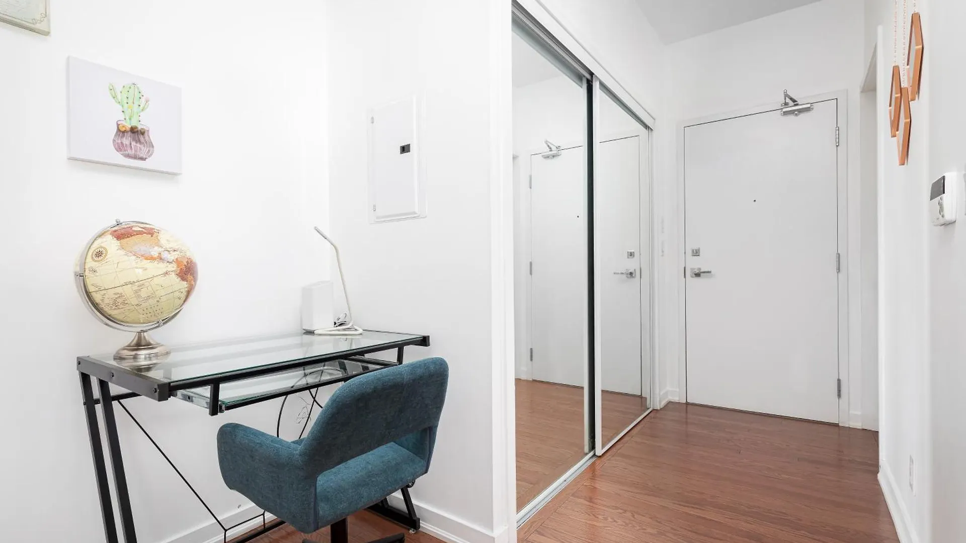 Downtown Toronto Condo Near Cn Tower, Scotiabank Arena, Rogers Centre, Union Station 0*,  קנדה
