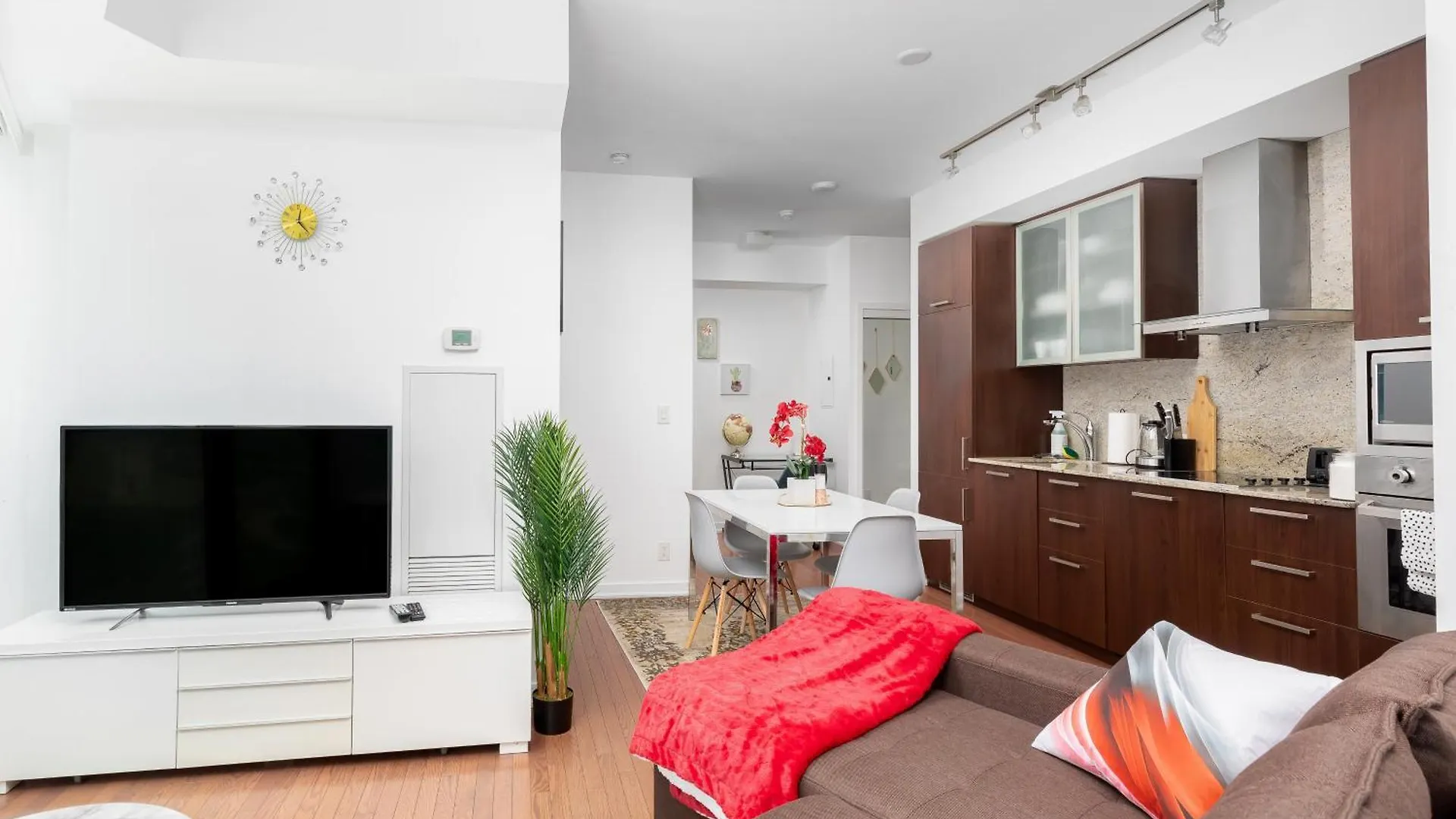 Downtown Toronto Condo Near Cn Tower, Scotiabank Arena, Rogers Centre, Union Station דירה